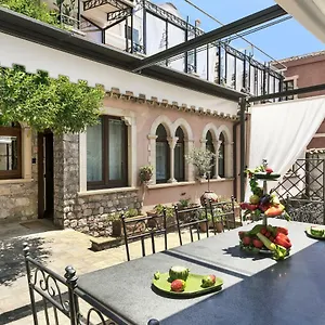 *** Bed & Breakfast Relais 147 - Luxury Italia